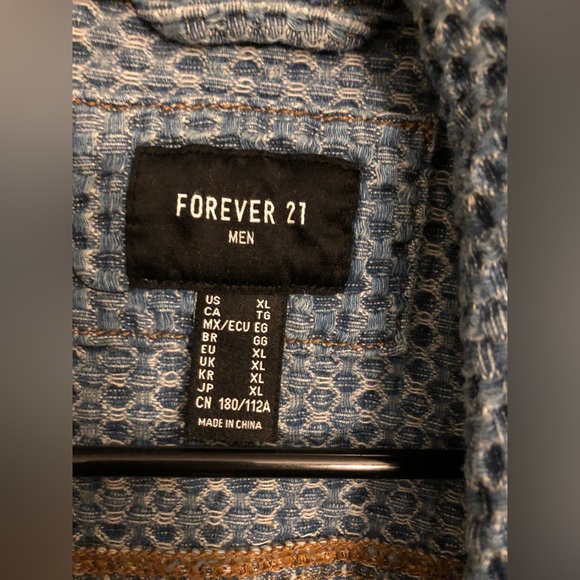 Men’s Forever 21 Jean Jacket - Picture 2 of 2